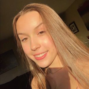 Meet your Posher, Zoë